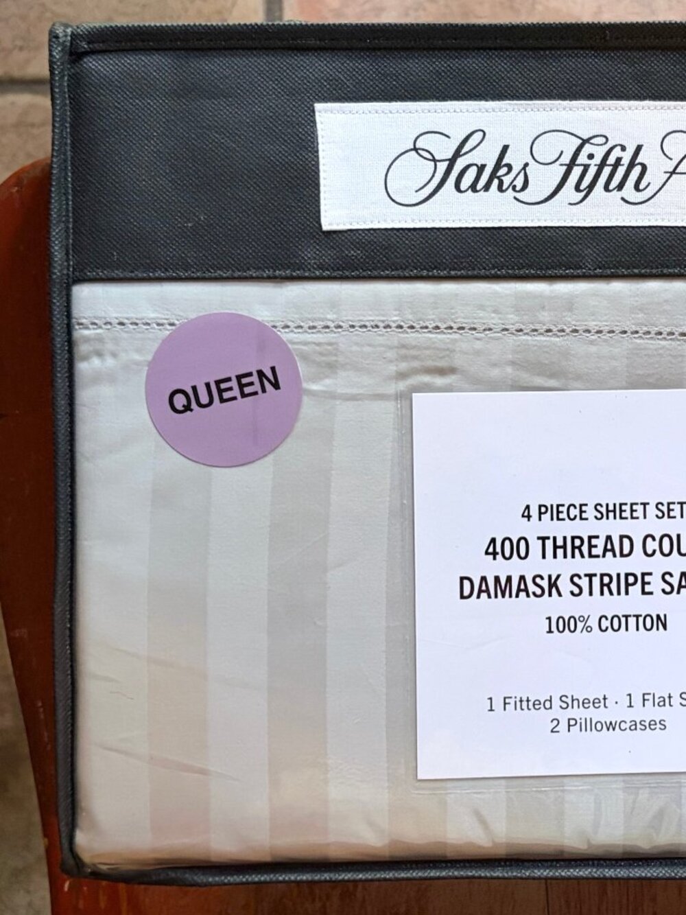 Saks Fifth Avenue QUEEN Size 400 TC Cotton Sateen Damask Gray/Silver Sheet Set